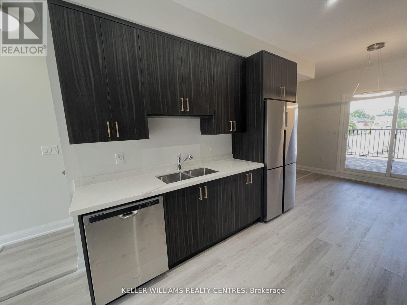 450 Veterans Drive, Barrie (Holly), Ontario  L4N 6A6 - Photo 13 - S13008908