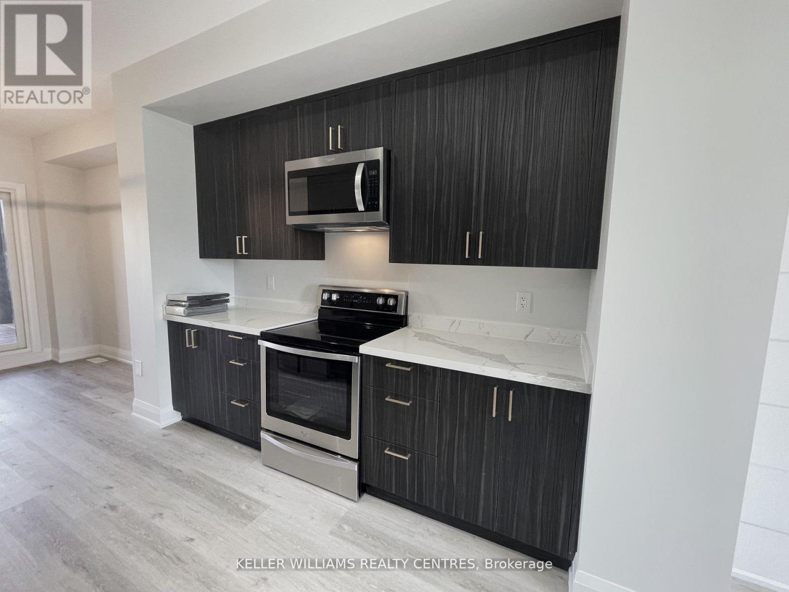 450 Veterans Drive, Barrie (Holly), Ontario  L4N 6A6 - Photo 14 - S13008908