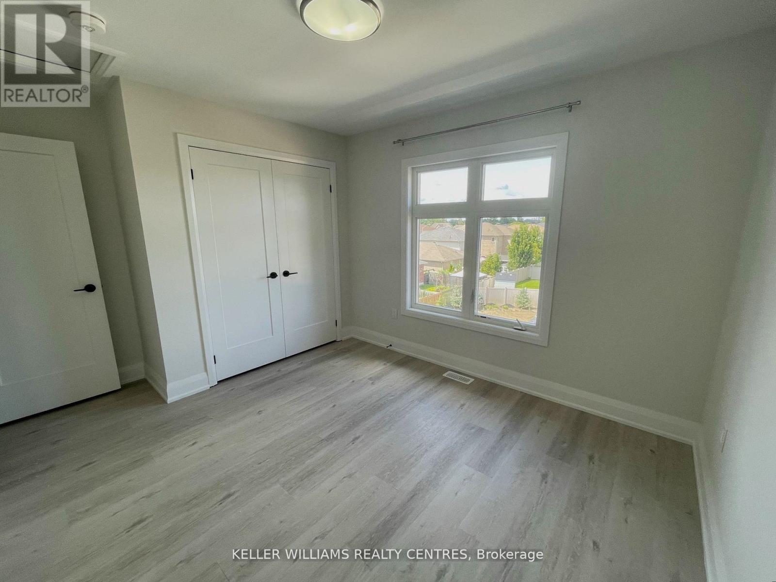 450 Veterans Drive, Barrie (Holly), Ontario  L4N 6A6 - Photo 18 - S13008908