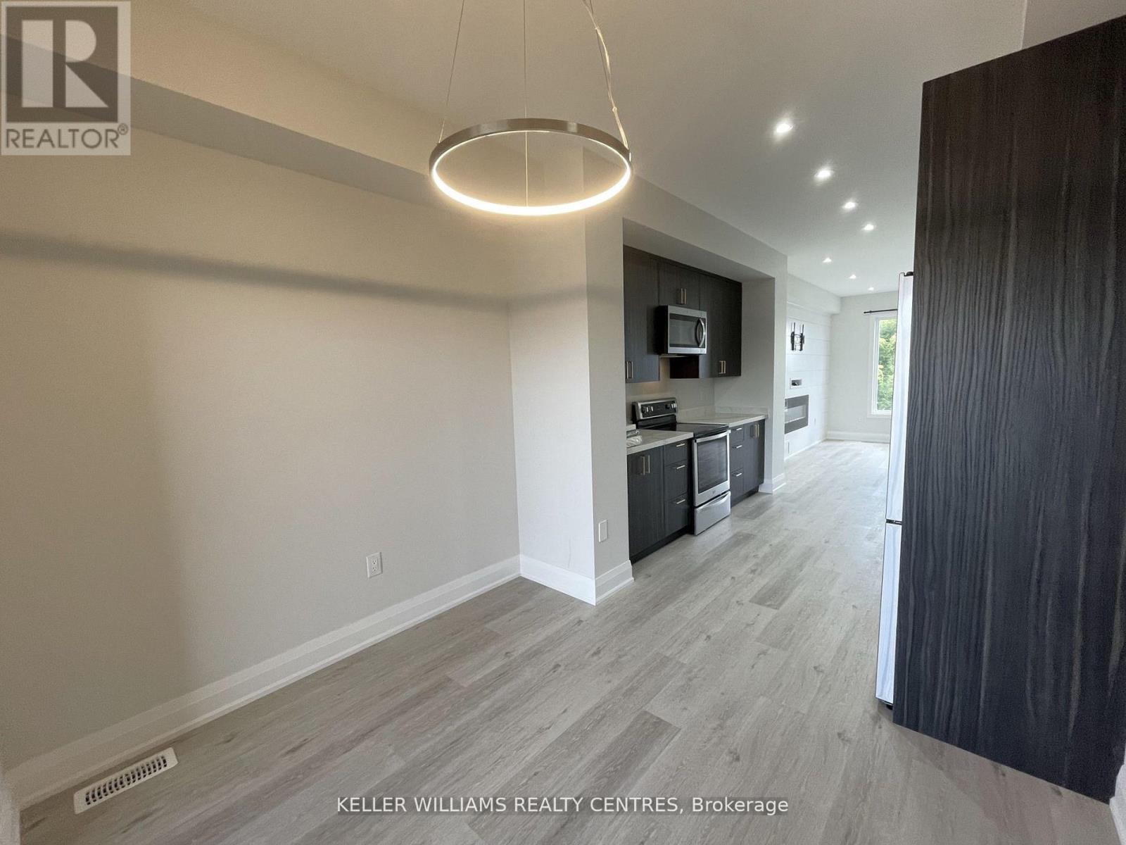 450 Veterans Drive, Barrie (Holly), Ontario  L4N 6A6 - Photo 8 - S13008908