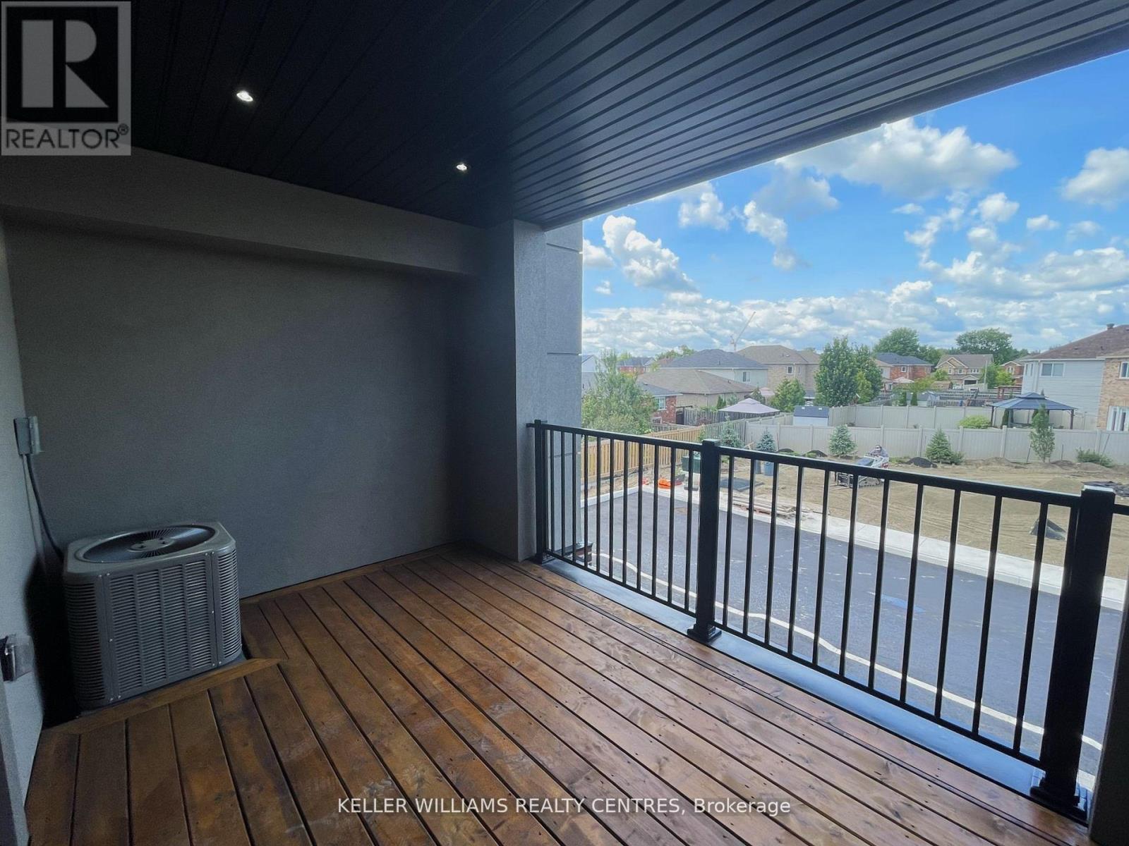 450 Veterans Drive, Barrie (Holly), Ontario  L4N 6A6 - Photo 9 - S13008908