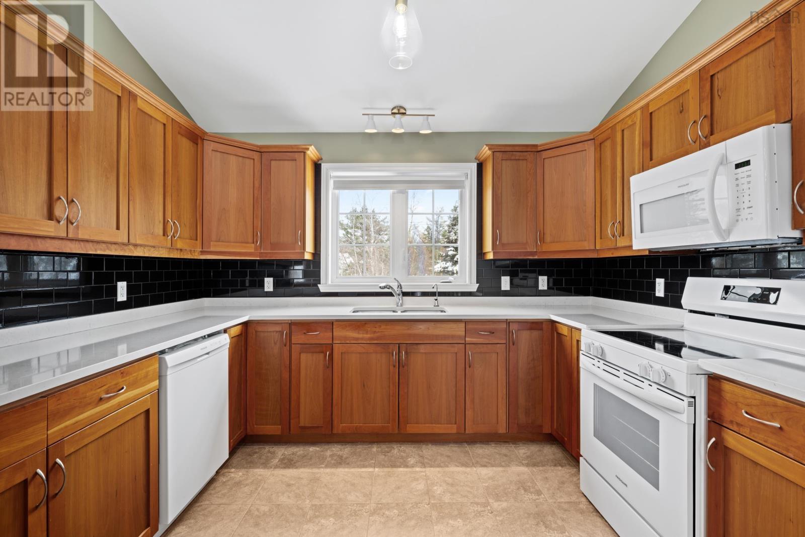 155 Grinstead Lane, Stillwater Lake, Nova Scotia  B3Z 1P1 - Photo 16 - 202603626