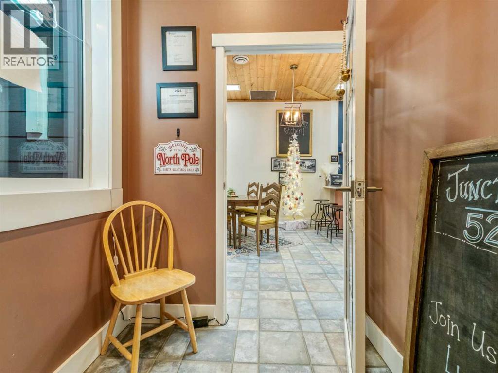 19 Broadway  N, Raymond, Alberta  T0K 2S0 - Photo 20 - A2184291