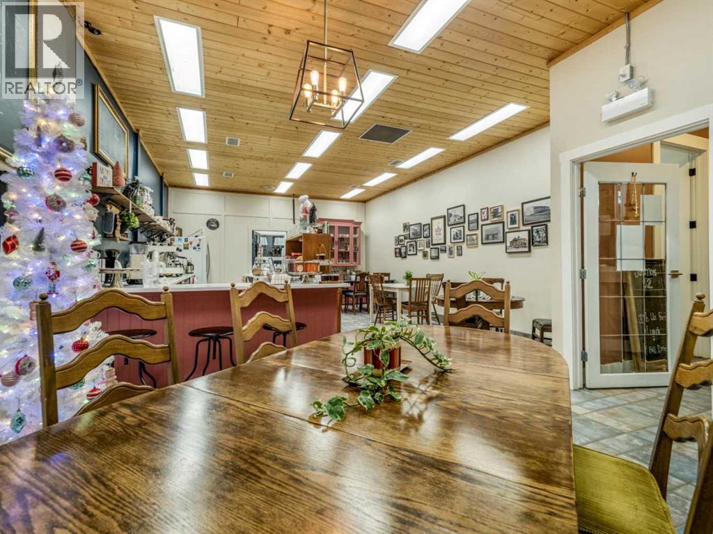 19 Broadway  N, Raymond, Alberta  T0K 2S0 - Photo 23 - A2184291