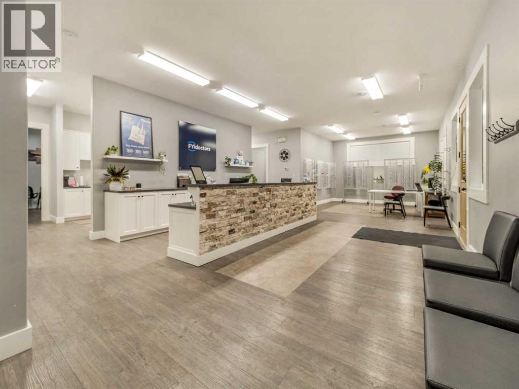 19 Broadway  N, Raymond, Alberta  T0K 2S0 - Photo 33 - A2184291