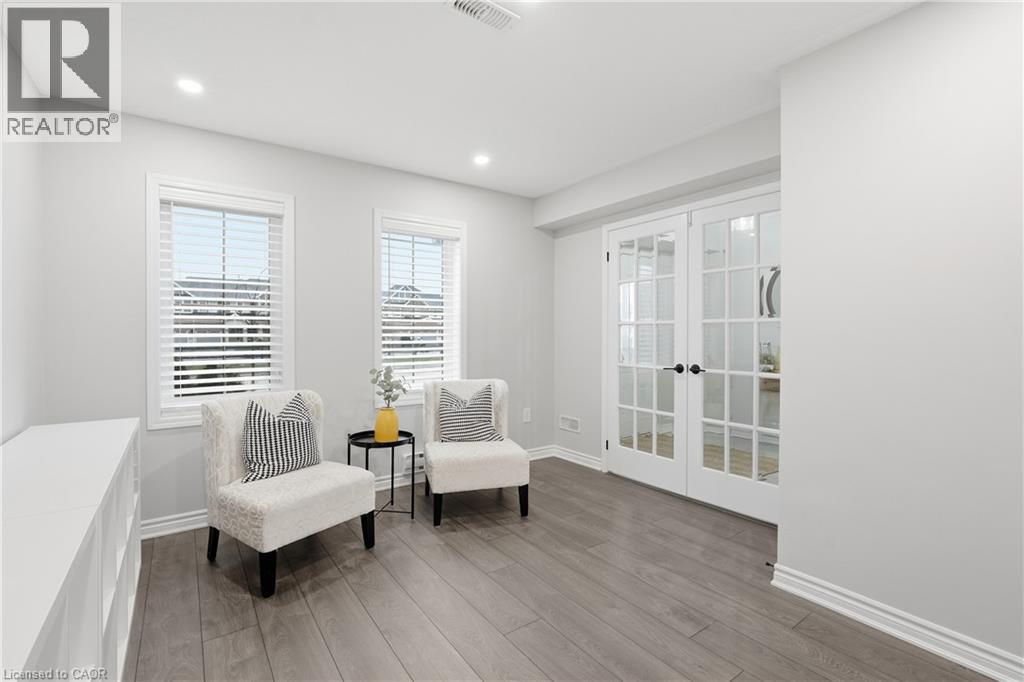 230 Avonsyde Boulevard Unit# 15, Waterdown, Ontario  L8B 1T9 - Photo 6 - 40821101