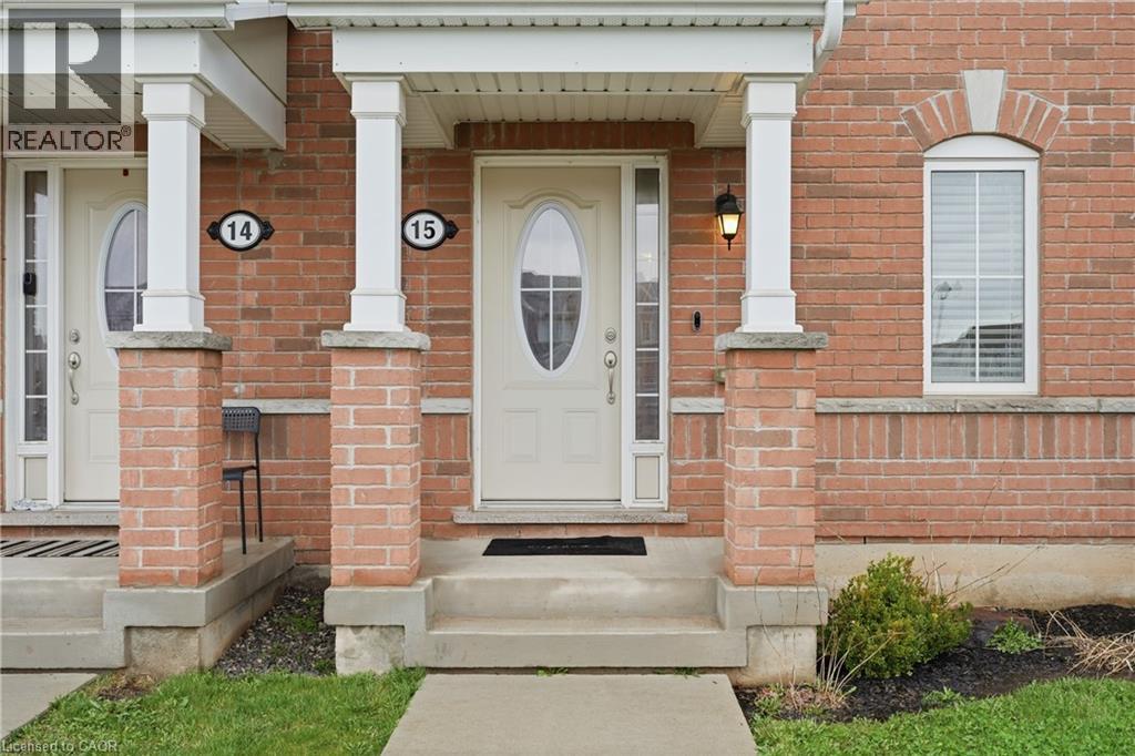 230 Avonsyde Boulevard Unit# 15, Waterdown, Ontario  L8B 1T9 - Photo 3 - 40821101