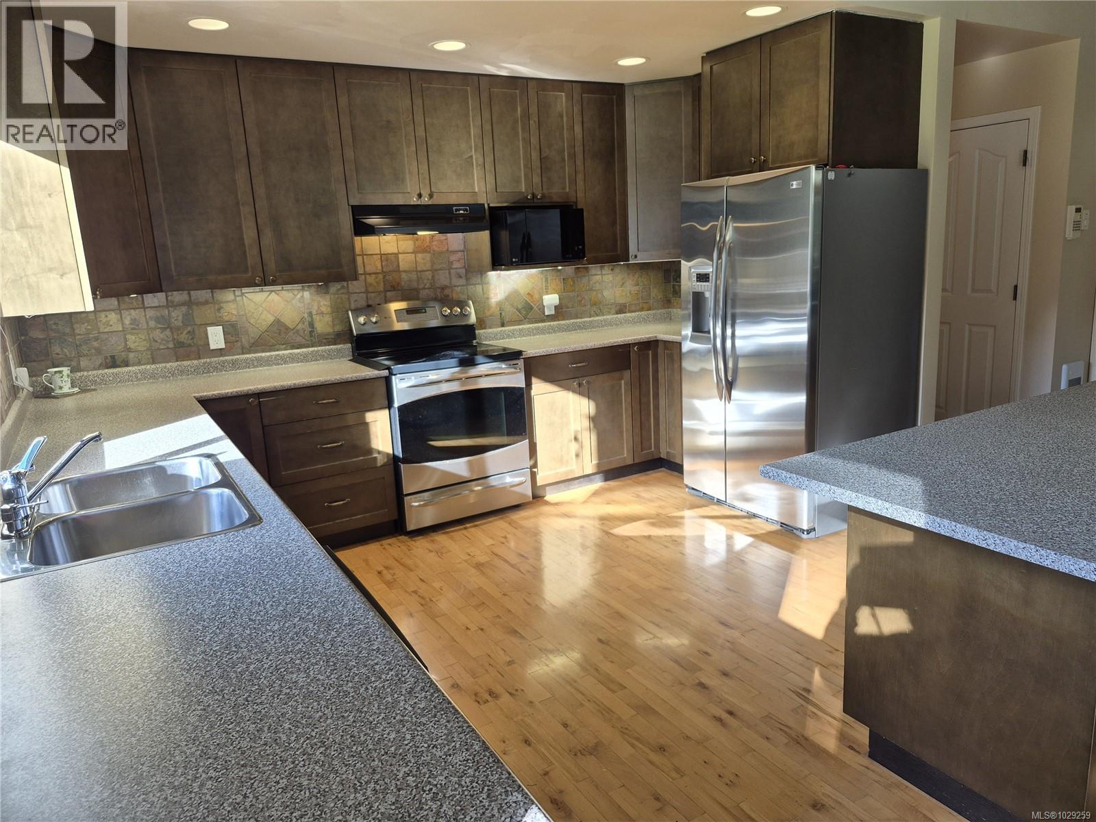 12270/12272 Chandler Rd, Ladysmith, British Columbia  V9G 1J5 - Photo 3 - 1029259