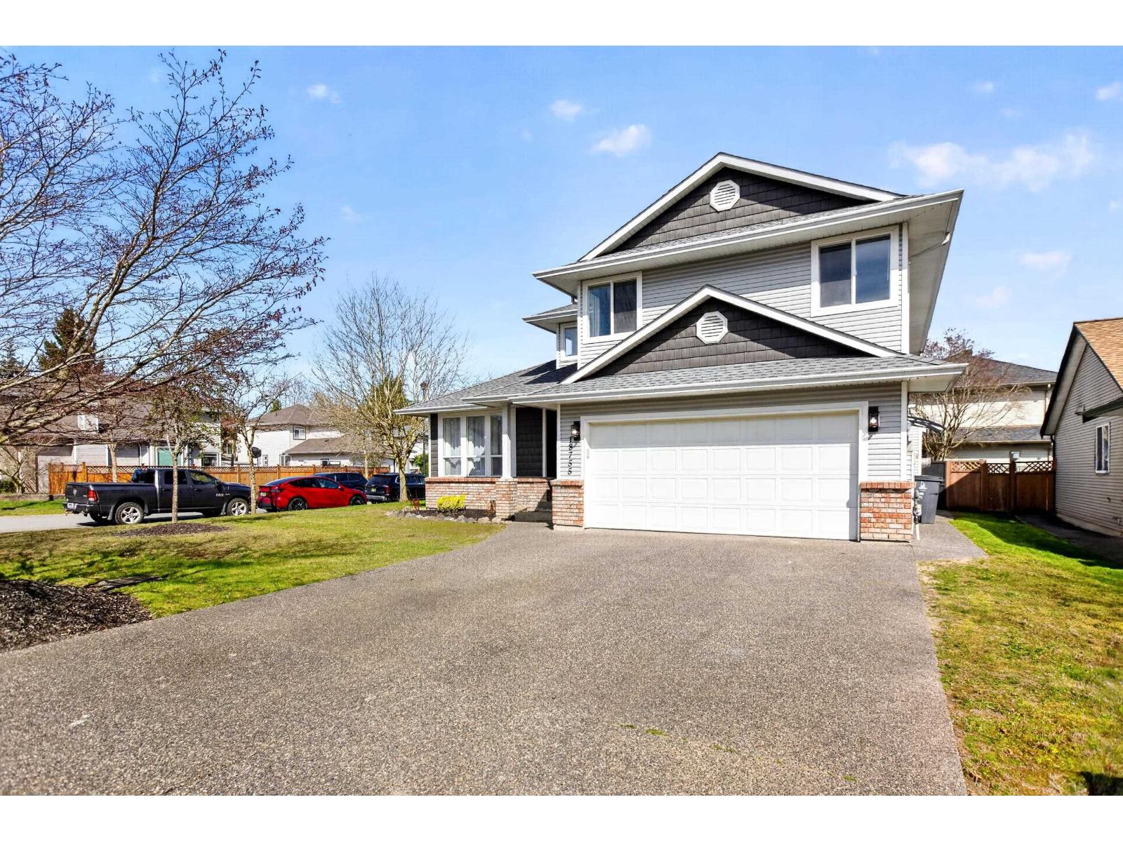 18755 65 Avenue, Surrey, British Columbia  V3S 8V2 - Photo 2 - R3110541