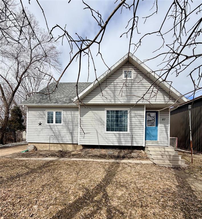 87 Gordon Avenue, Elm Creek, Manitoba  R0G 0N0 - Photo 1 - 202607289
