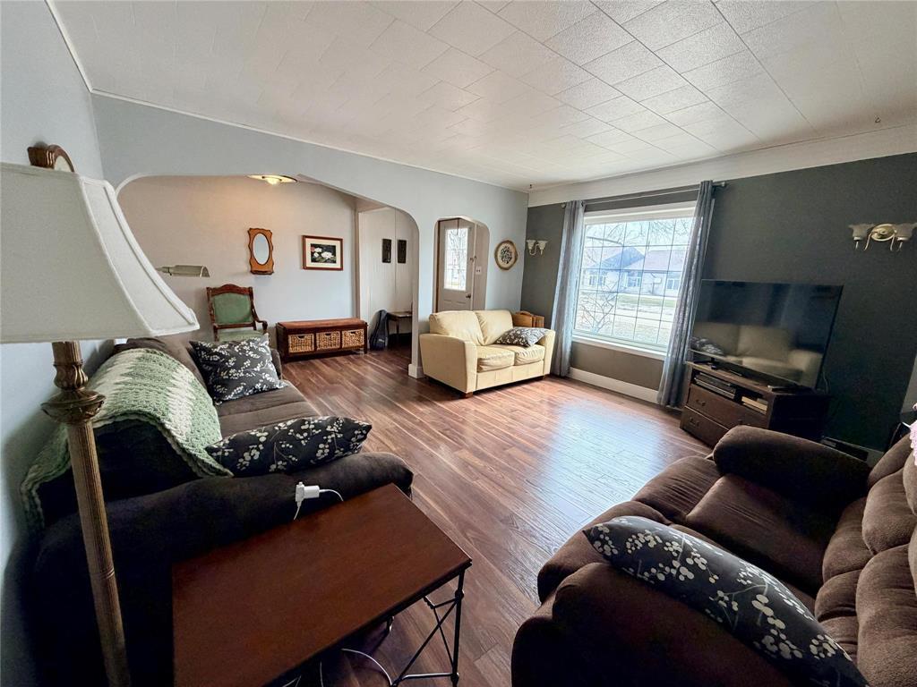 87 Gordon Avenue, Elm Creek, Manitoba  R0G 0N0 - Photo 11 - 202607289