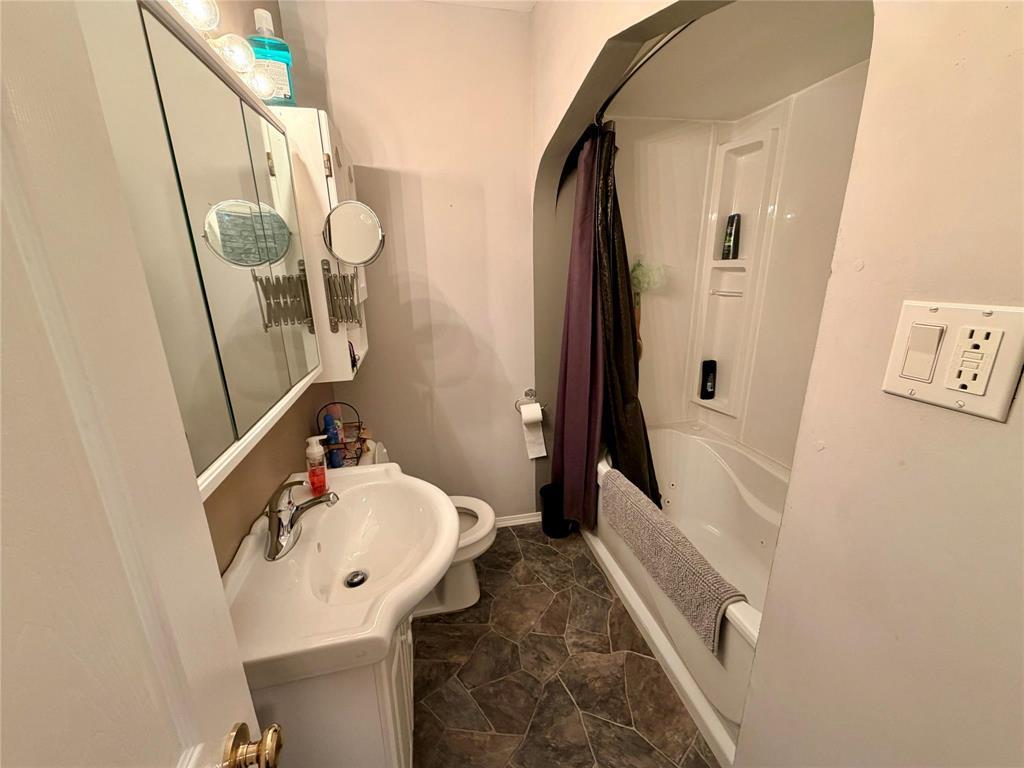 87 Gordon Avenue, Elm Creek, Manitoba  R0G 0N0 - Photo 13 - 202607289