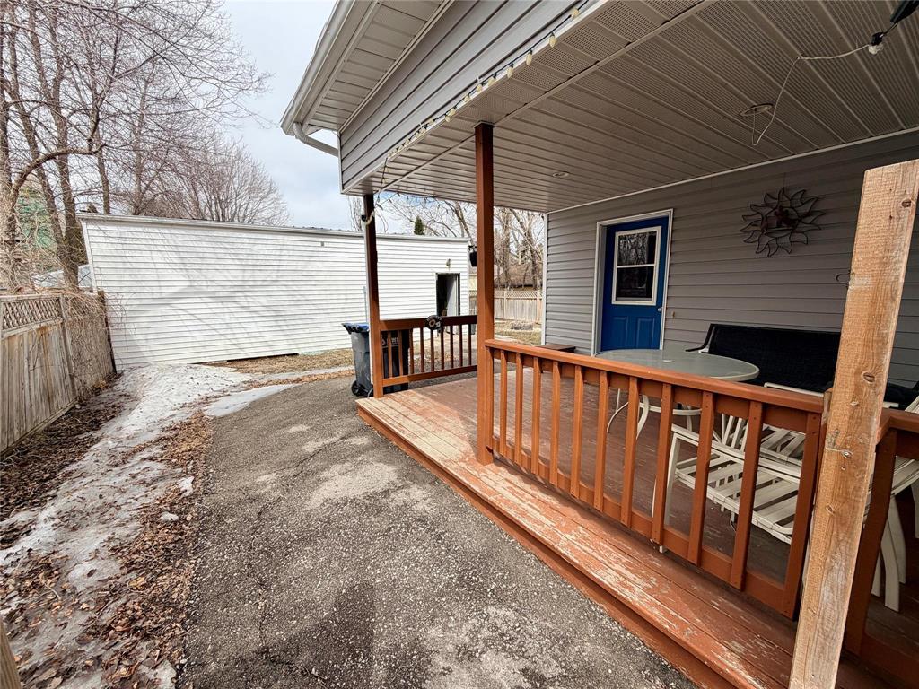 87 Gordon Avenue, Elm Creek, Manitoba  R0G 0N0 - Photo 3 - 202607289