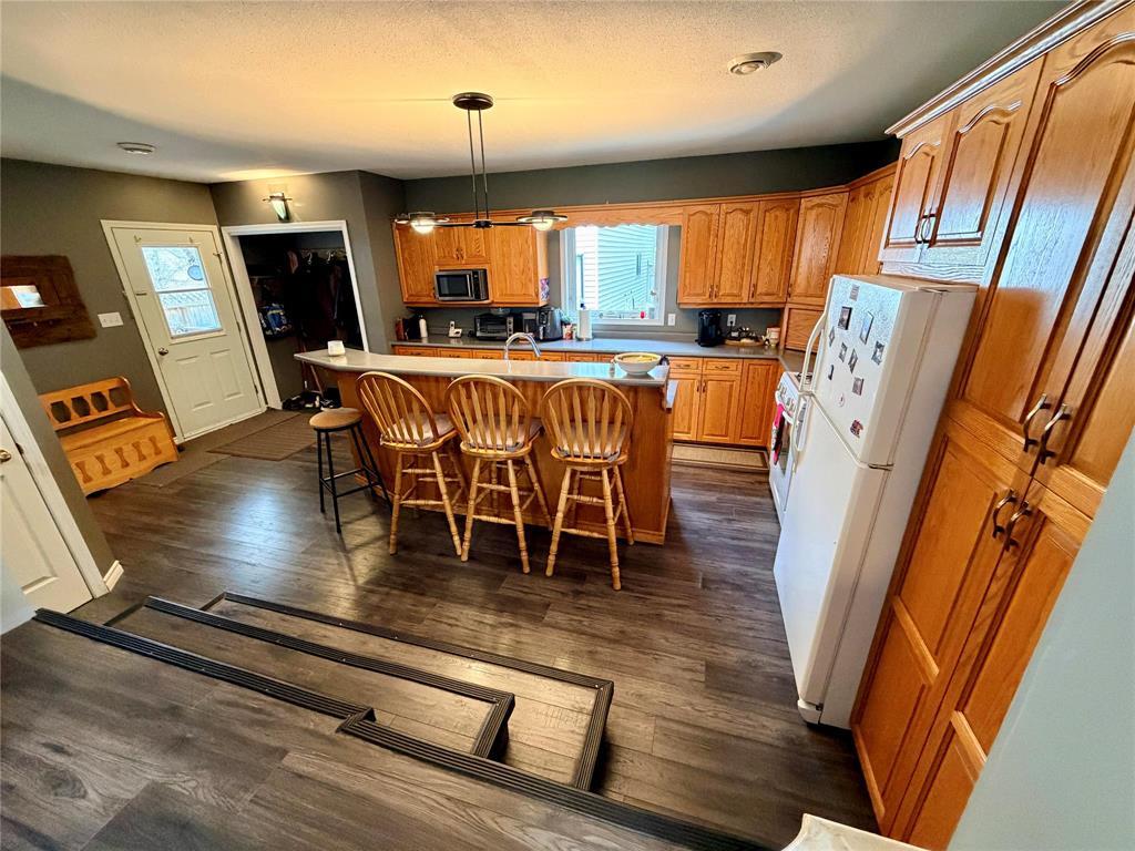 87 Gordon Avenue, Elm Creek, Manitoba  R0G 0N0 - Photo 8 - 202607289