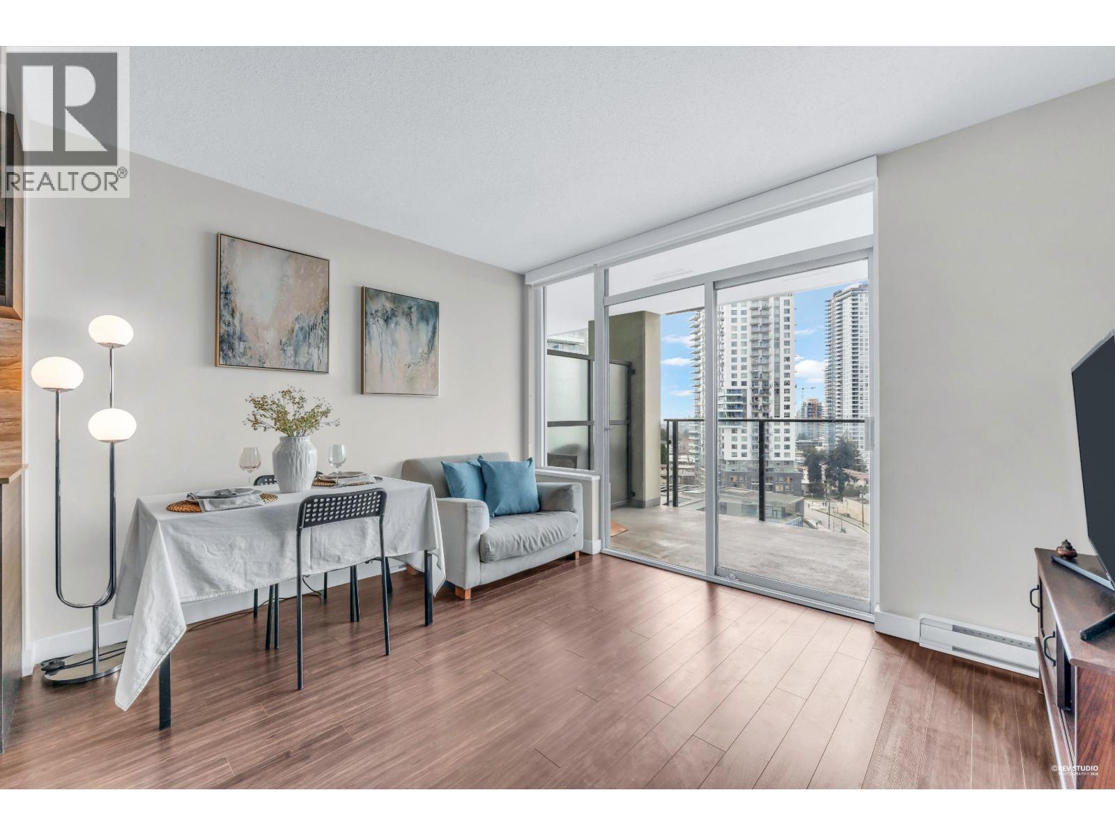 1501 570 Emerson Street, Coquitlam, British Columbia  V3J 0G3 - Photo 3 - R3104103