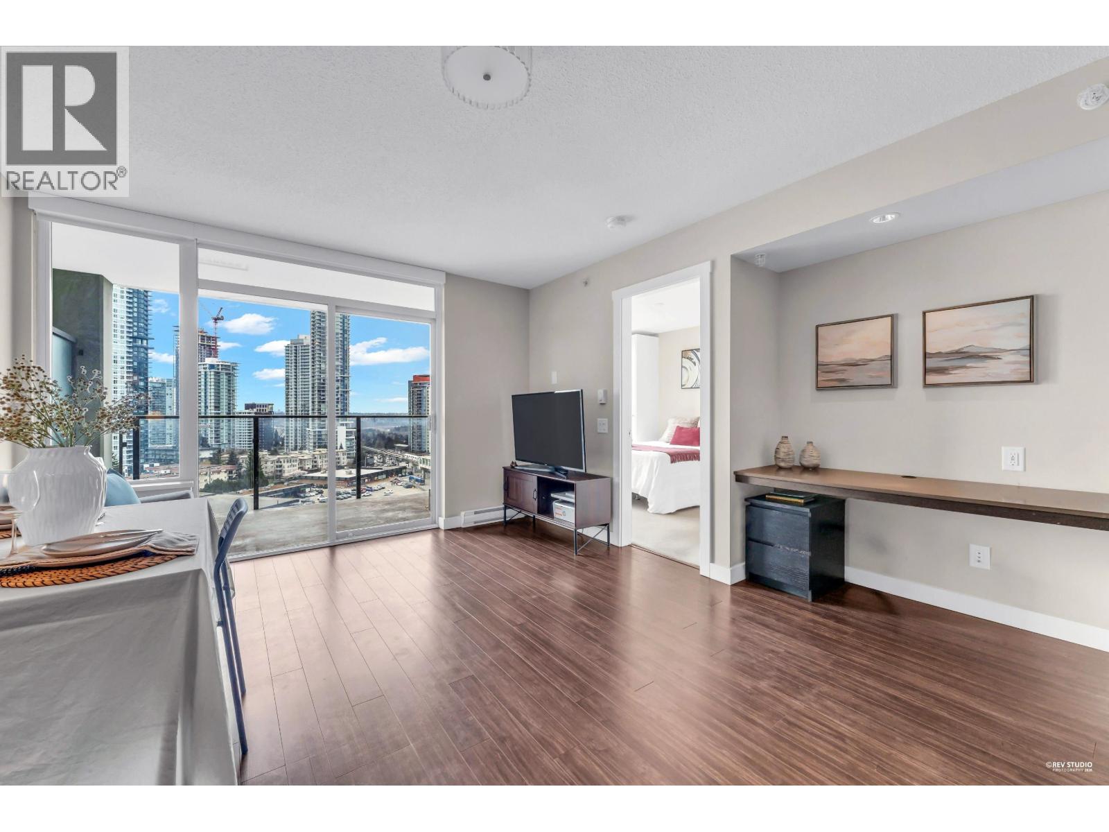 1501 570 Emerson Street, Coquitlam, British Columbia  V3J 0G3 - Photo 5 - R3104103