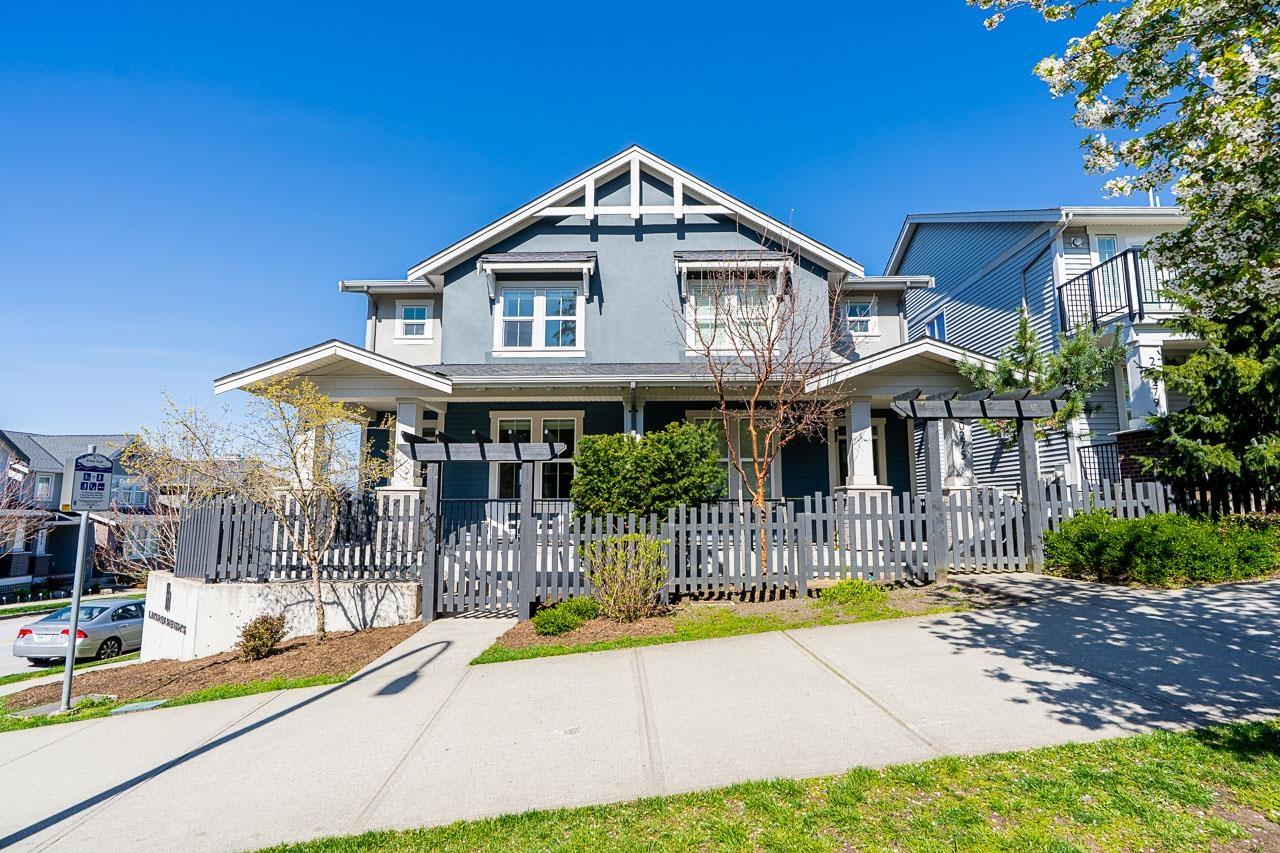 20271 82 Avenue, Langley, British Columbia  V2Y 0Z1 - Photo 2 - R3111657