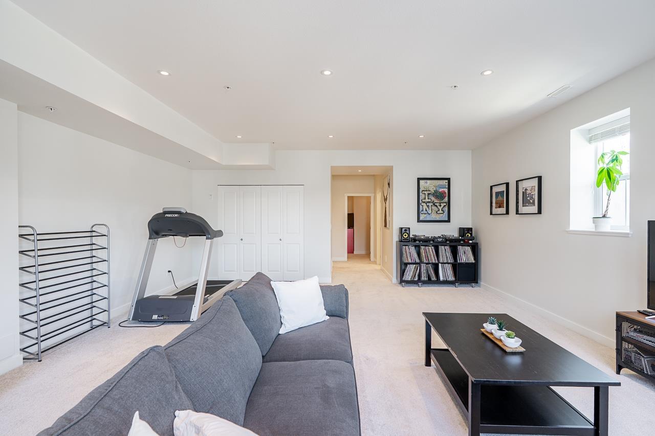 20271 82 Avenue, Langley, British Columbia  V2Y 0Z1 - Photo 30 - R3111657