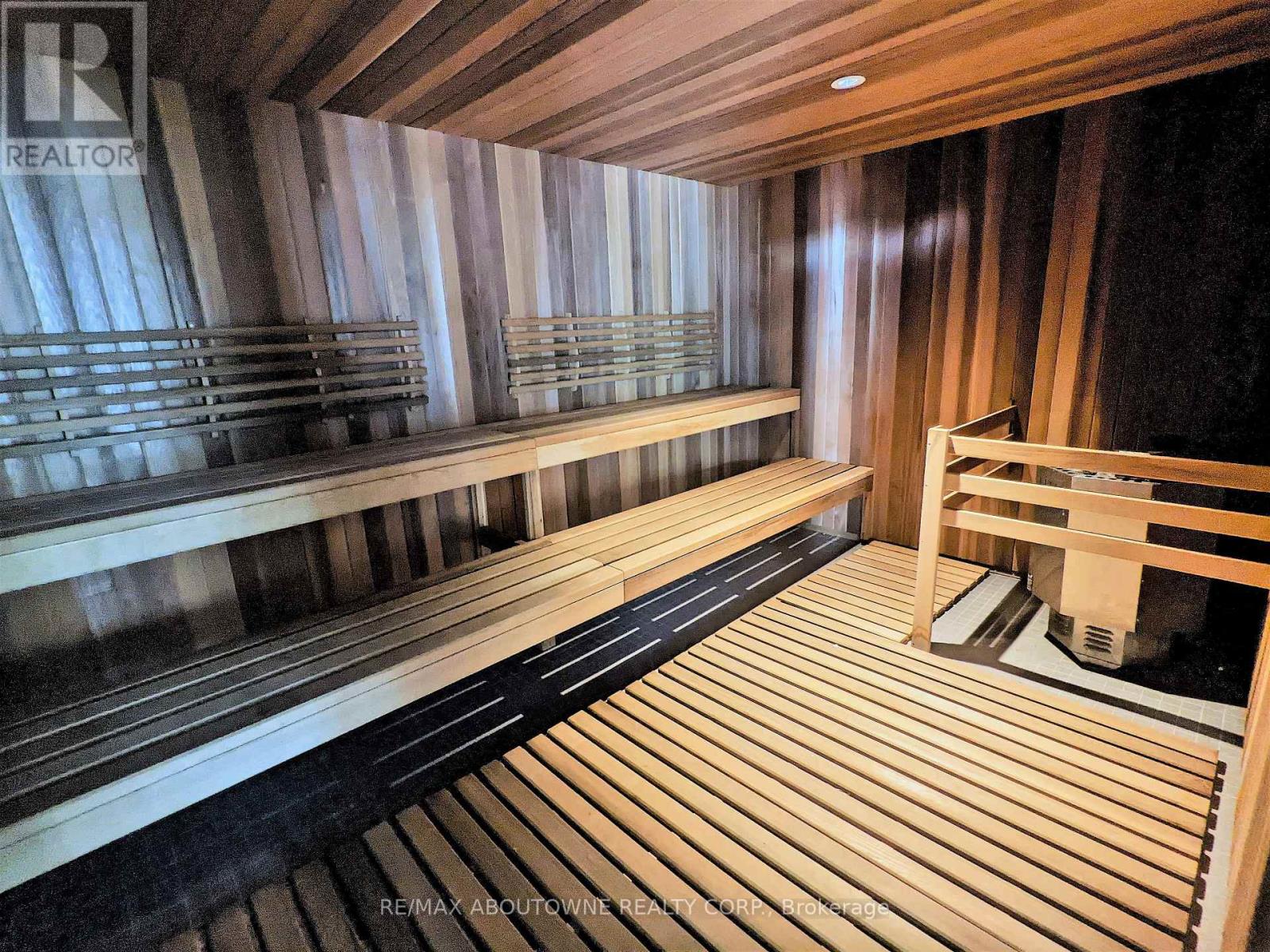 B0302 - 133 Bronte Road, Oakville, Ontario  L6L 3C1 - Photo 15 - W13008806