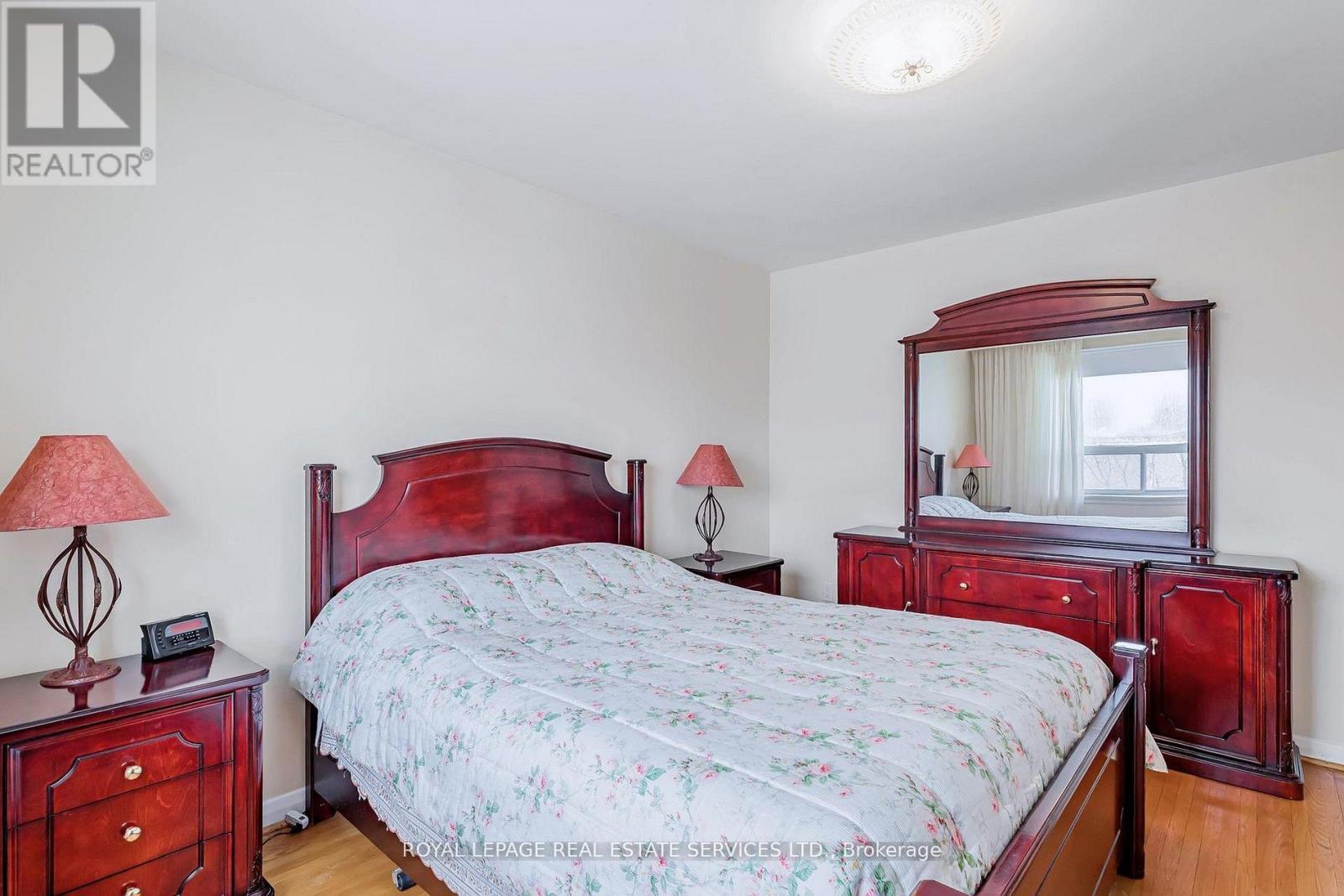 167 Cornelius Parkway, Toronto, Ontario  M6L 2K8 - Photo 19 - W13008818