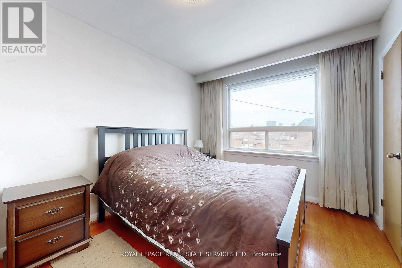 167 Cornelius Parkway, Toronto, Ontario  M6L 2K8 - Photo 20 - W13008818