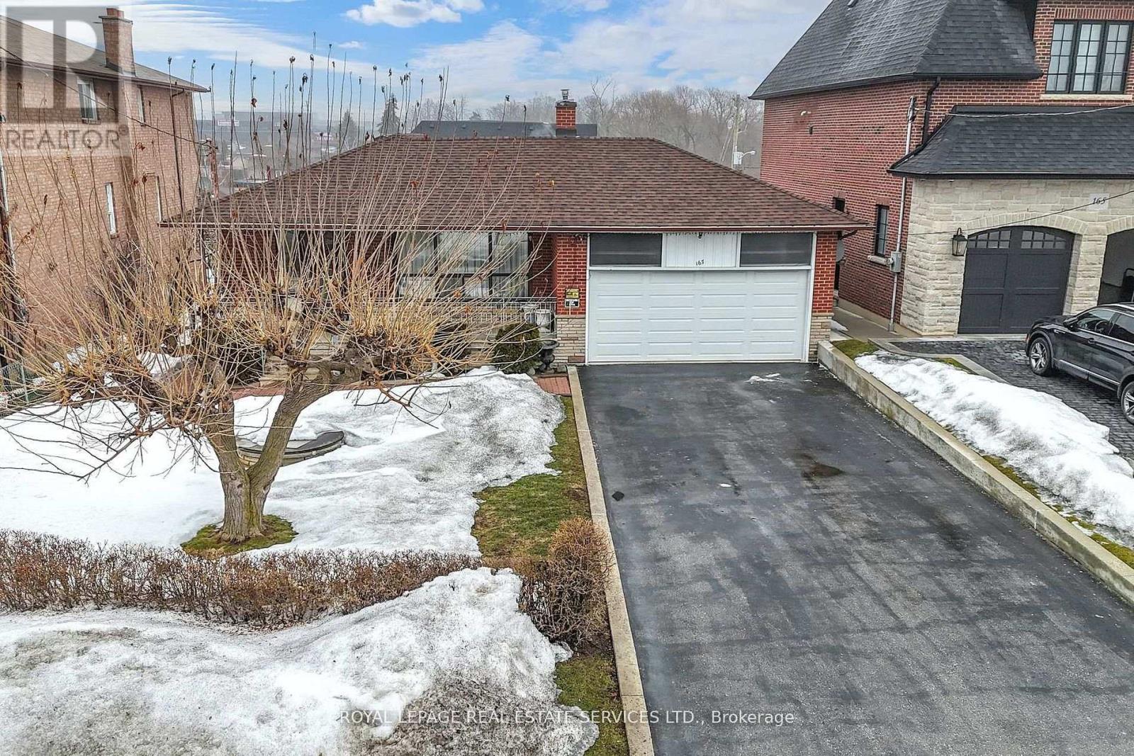 167 Cornelius Parkway, Toronto, Ontario  M6L 2K8 - Photo 33 - W13008818