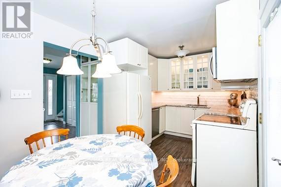 125 Madoc Drive, Brampton, Ontario  L6V 2A5 - Photo 7 - W13008866