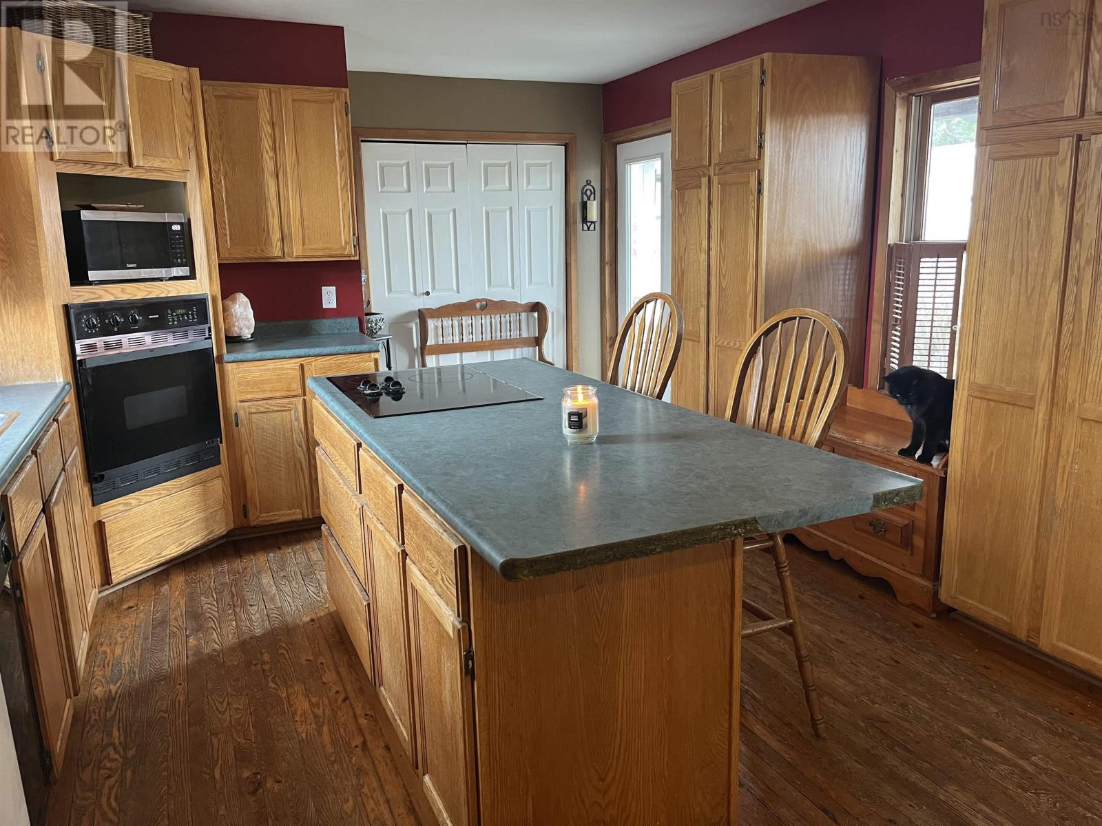 217 Waterloo Street, Liverpool, Nova Scotia  B0T 1K0 - Photo 8 - 202607678