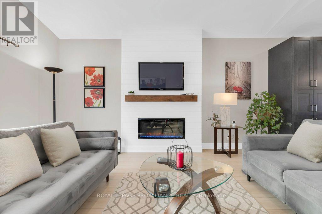 53 Meagan Lane, Quinte West, Ontario  K0K 2C0 - Photo 14 - X12862768