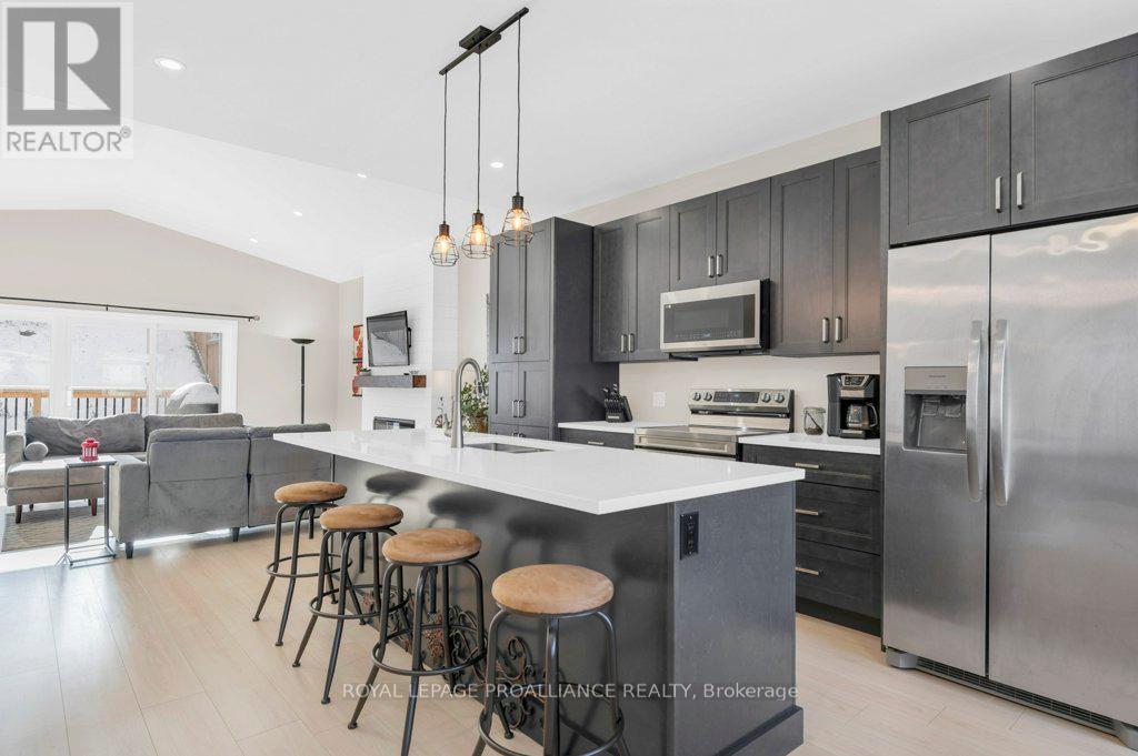 53 Meagan Lane, Quinte West, Ontario  K0K 2C0 - Photo 21 - X12862768