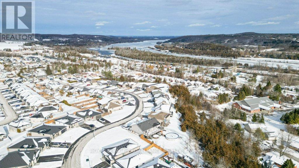 53 Meagan Lane, Quinte West, Ontario  K0K 2C0 - Photo 41 - X12862768