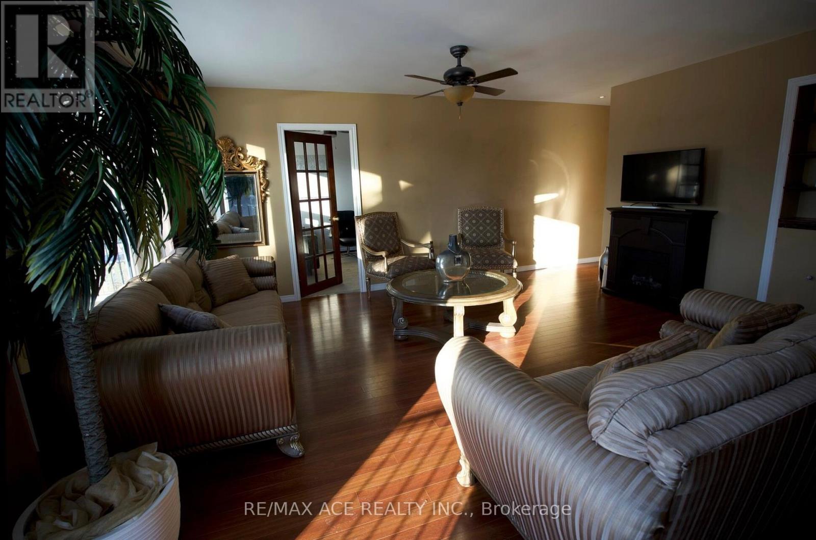 768 South Pelham Road, Welland (N. Welland), Ontario  L3C 3C8 - Photo 6 - X13008884