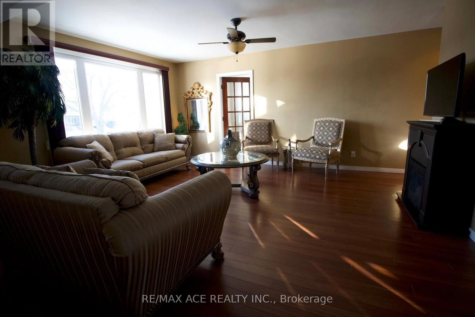 768 South Pelham Road, Welland (N. Welland), Ontario  L3C 3C8 - Photo 8 - X13008884