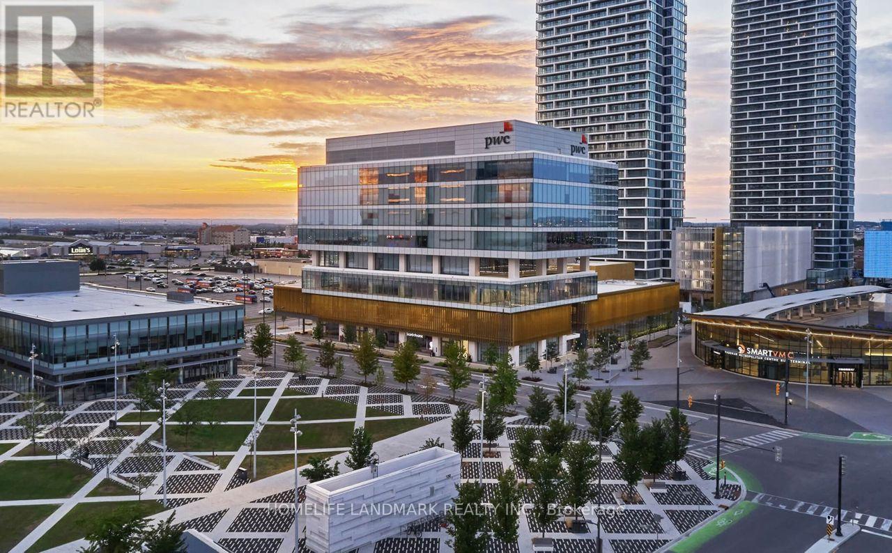 1012 - 5 Buttermill Avenue, Vaughan, Ontario  L4K 0J5 - Photo 2 - N12969058