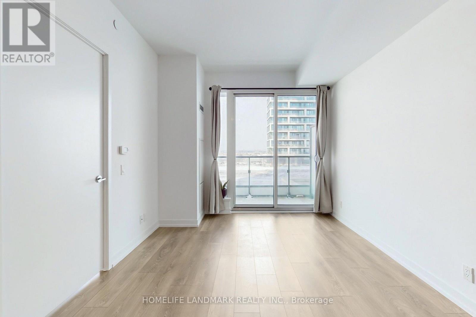 1012 - 5 Buttermill Avenue, Vaughan, Ontario  L4K 0J5 - Photo 7 - N12969058