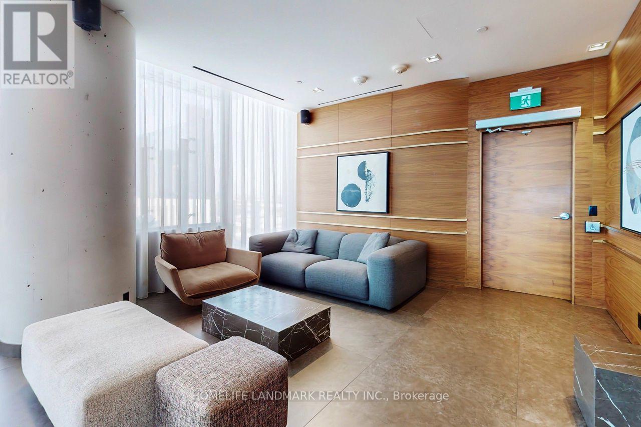 1012 - 5 Buttermill Avenue, Vaughan, Ontario  L4K 0J5 - Photo 33 - N12969058