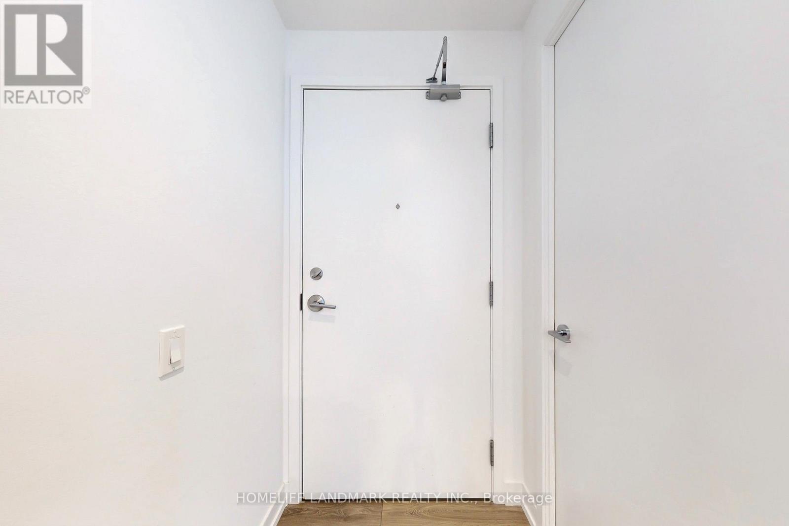 1012 - 5 Buttermill Avenue, Vaughan, Ontario  L4K 0J5 - Photo 25 - N12969058