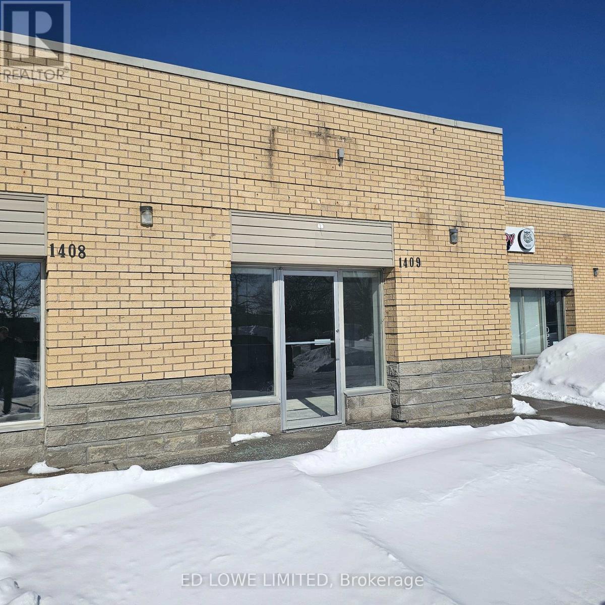 1409 - 64 CEDAR POINTE DRIVE, Barrie, Ontario