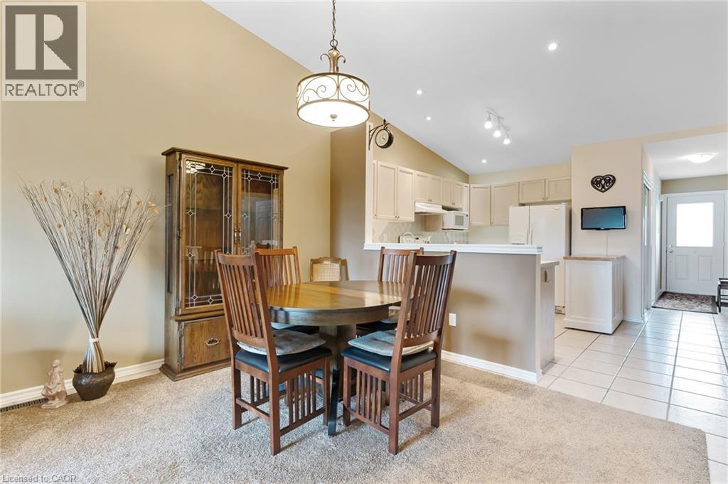 19 Hanlon Place Unit# 25, Paris, Ontario  N3L 4E8 - Photo 18 - 40820343