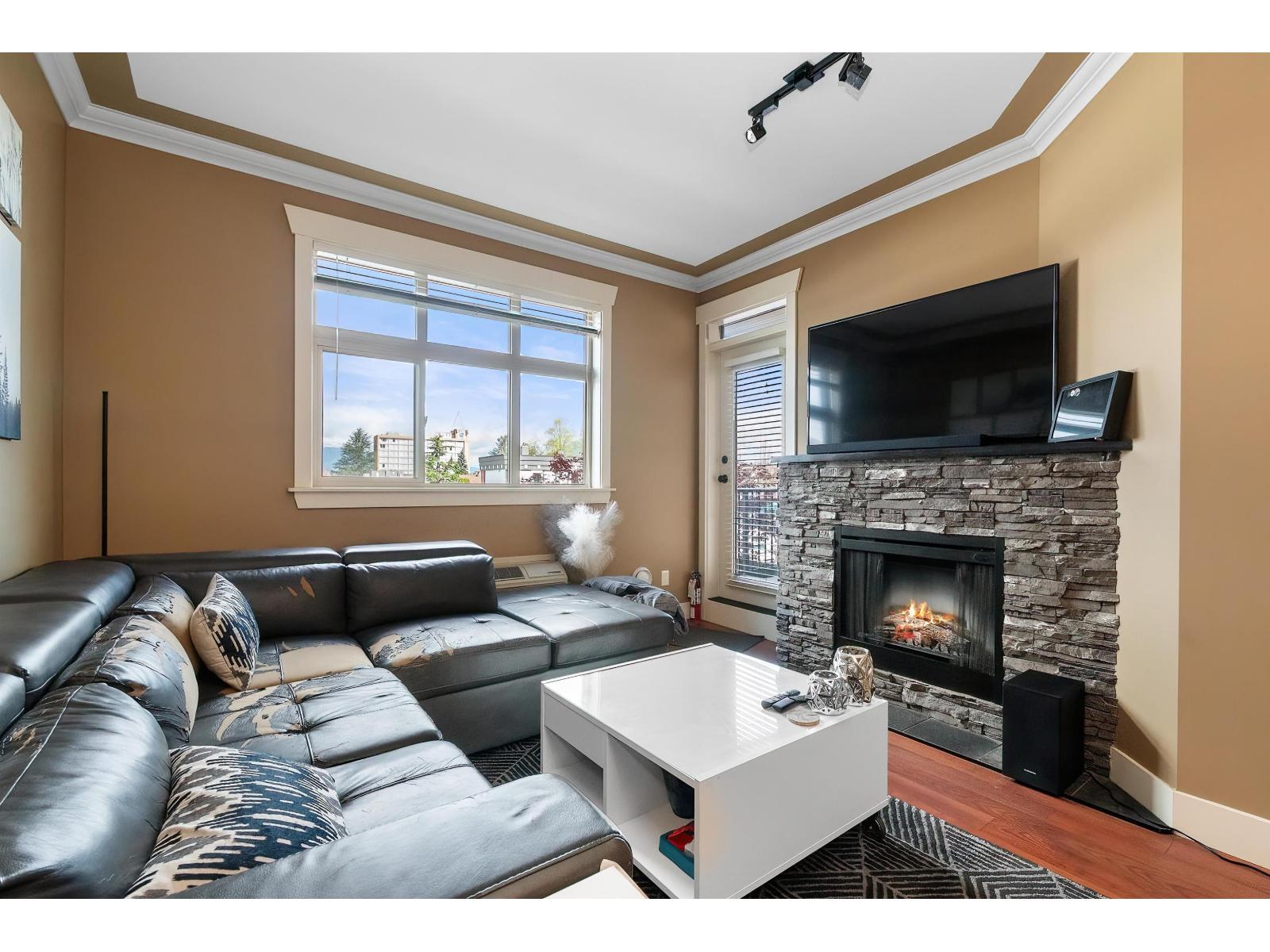 207 45893 Chesterfield Avenue, Chilliwack Downtown, Chilliwack, British Columbia  V2P 1M5 - Photo 10 - R3111424