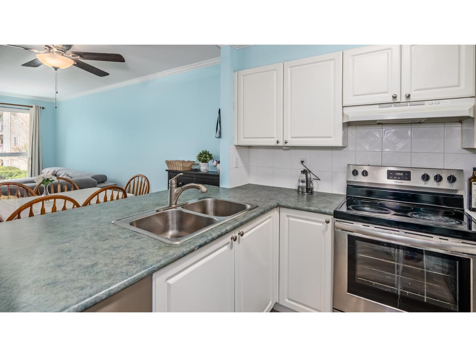 215 13733 74 Avenue, Surrey, British Columbia  V3W 1B8 - Photo 18 - R3102238