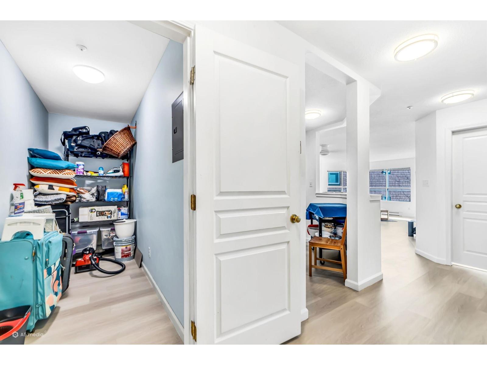 303 8139 121a Street, Surrey, British Columbia  V3W 0Z2 - Photo 13 - R3110128