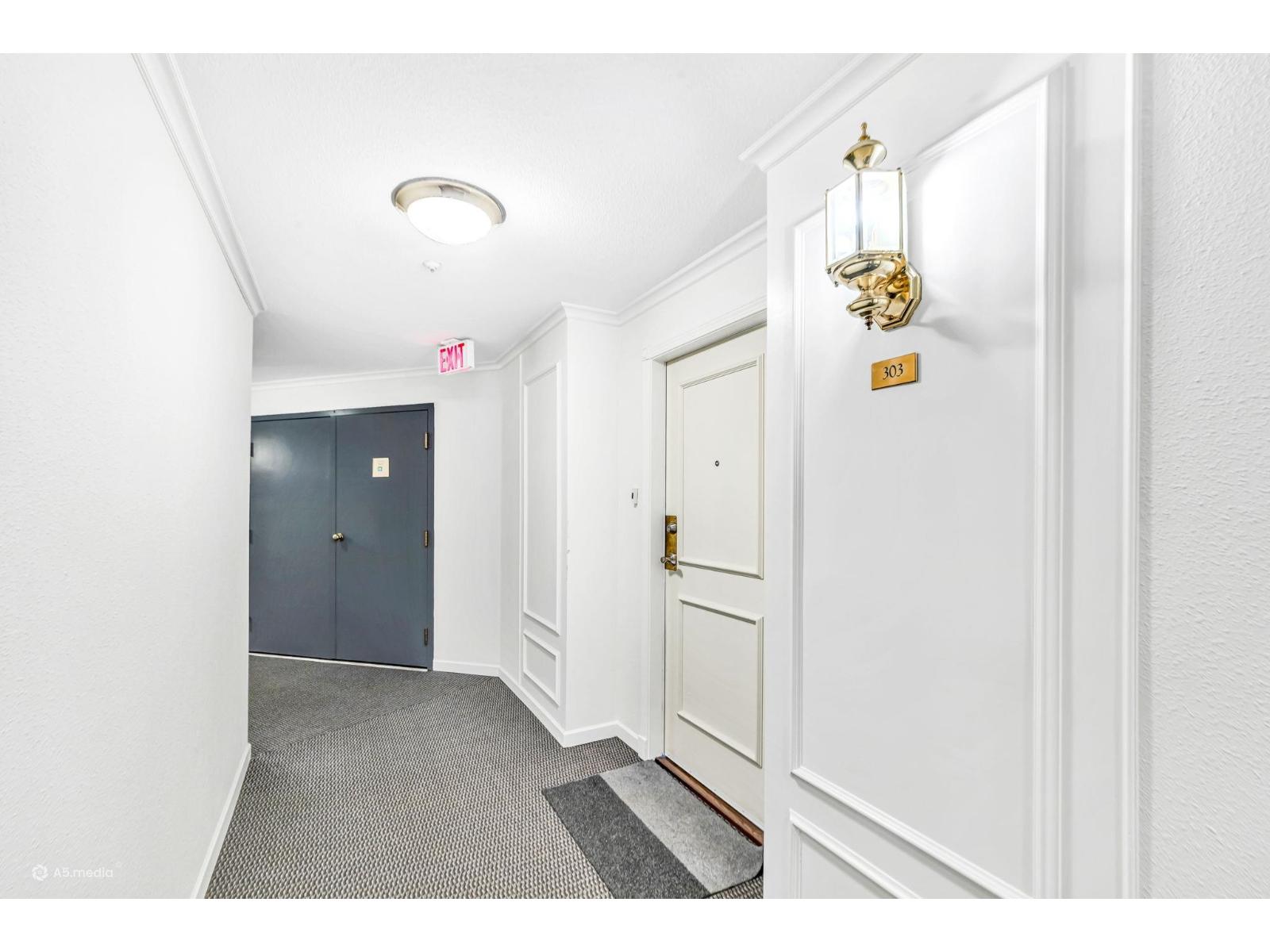 303 8139 121a Street, Surrey, British Columbia  V3W 0Z2 - Photo 5 - R3110128