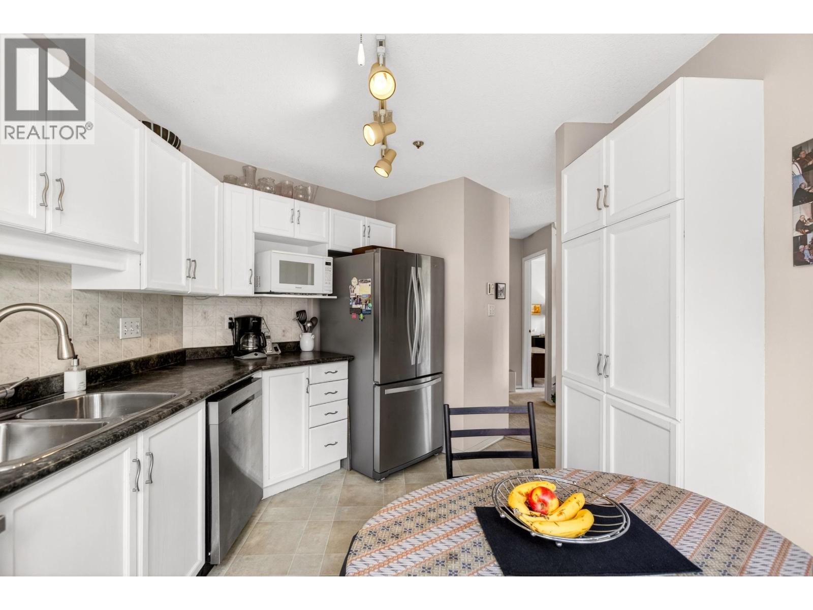 208 2335 Whyte Avenue, Port Coquitlam, British Columbia  V3C 2A3 - Photo 12 - R3112295