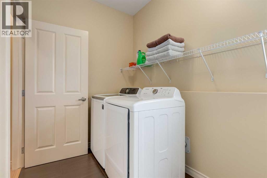 109 Westmount Place, Okotoks, Alberta  T1S 0B4 - Photo 13 - A2300208