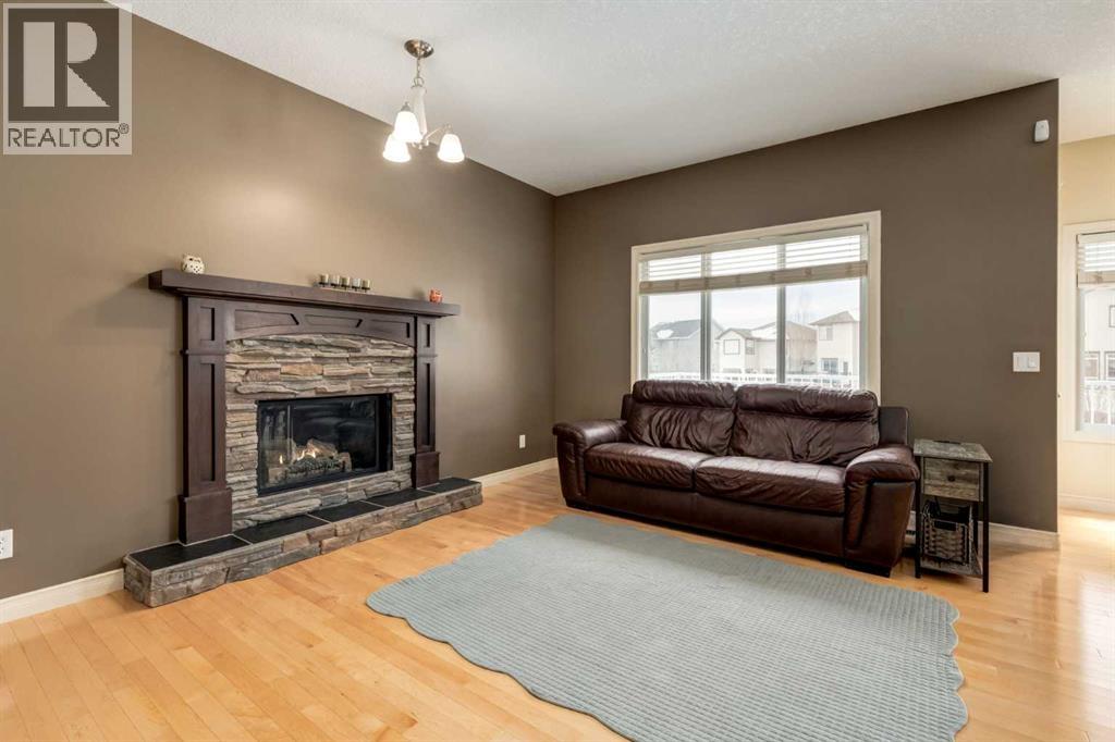 109 Westmount Place, Okotoks, Alberta  T1S 0B4 - Photo 9 - A2300208