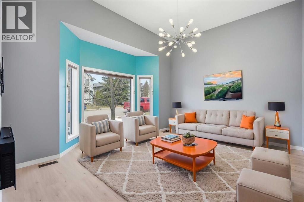 28 Covington Close NE, Calgary, Alberta  T3K 4M2 - Photo 7 - A2300484