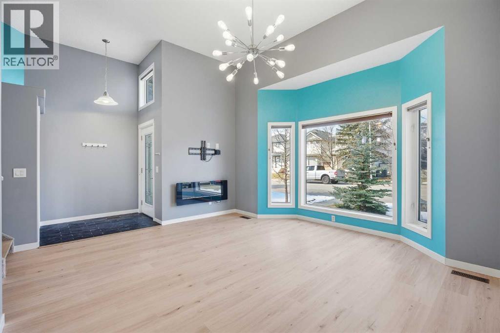 28 Covington Close NE, Calgary, Alberta  T3K 4M2 - Photo 8 - A2300484