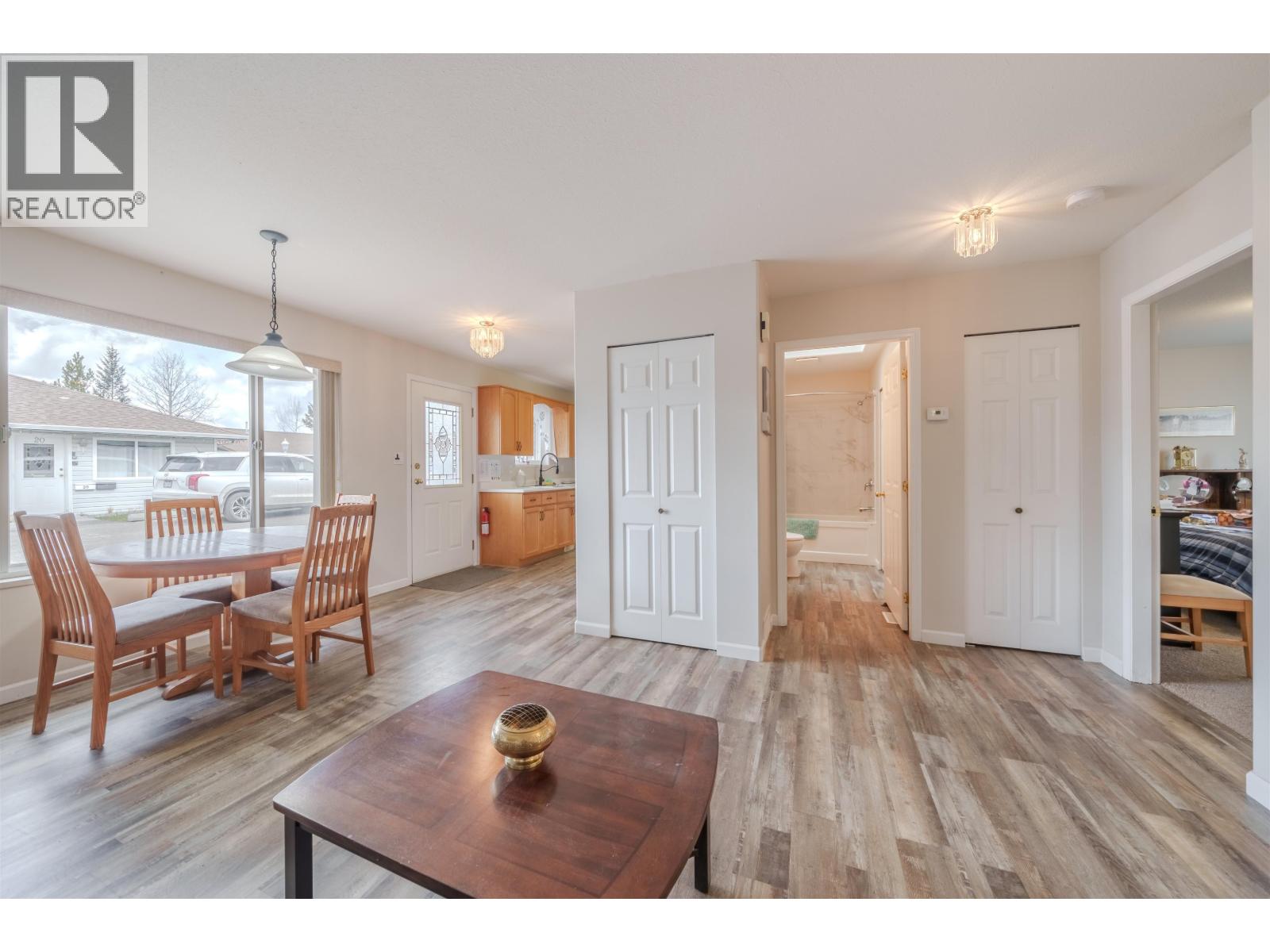 204 8th Street, 100 Mile House, British Columbia  V0K 2E0 - Photo 10 - R3112473