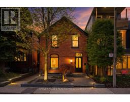 239 BORDEN STREET, Toronto, Ontario